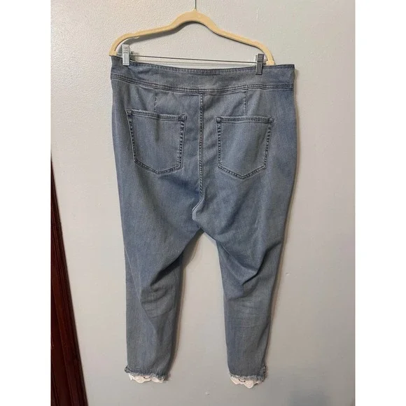 Lane Bryant High Rise Flex Magic Waistband Lace Hem Jeggings Light Wash 18 - Picture 2 of 10